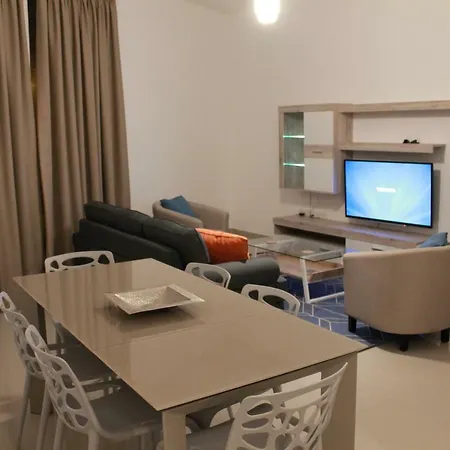 アパート Swieqi *
